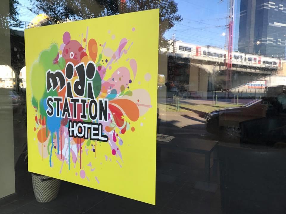 Midi Station Hotel Bruselas Exterior foto